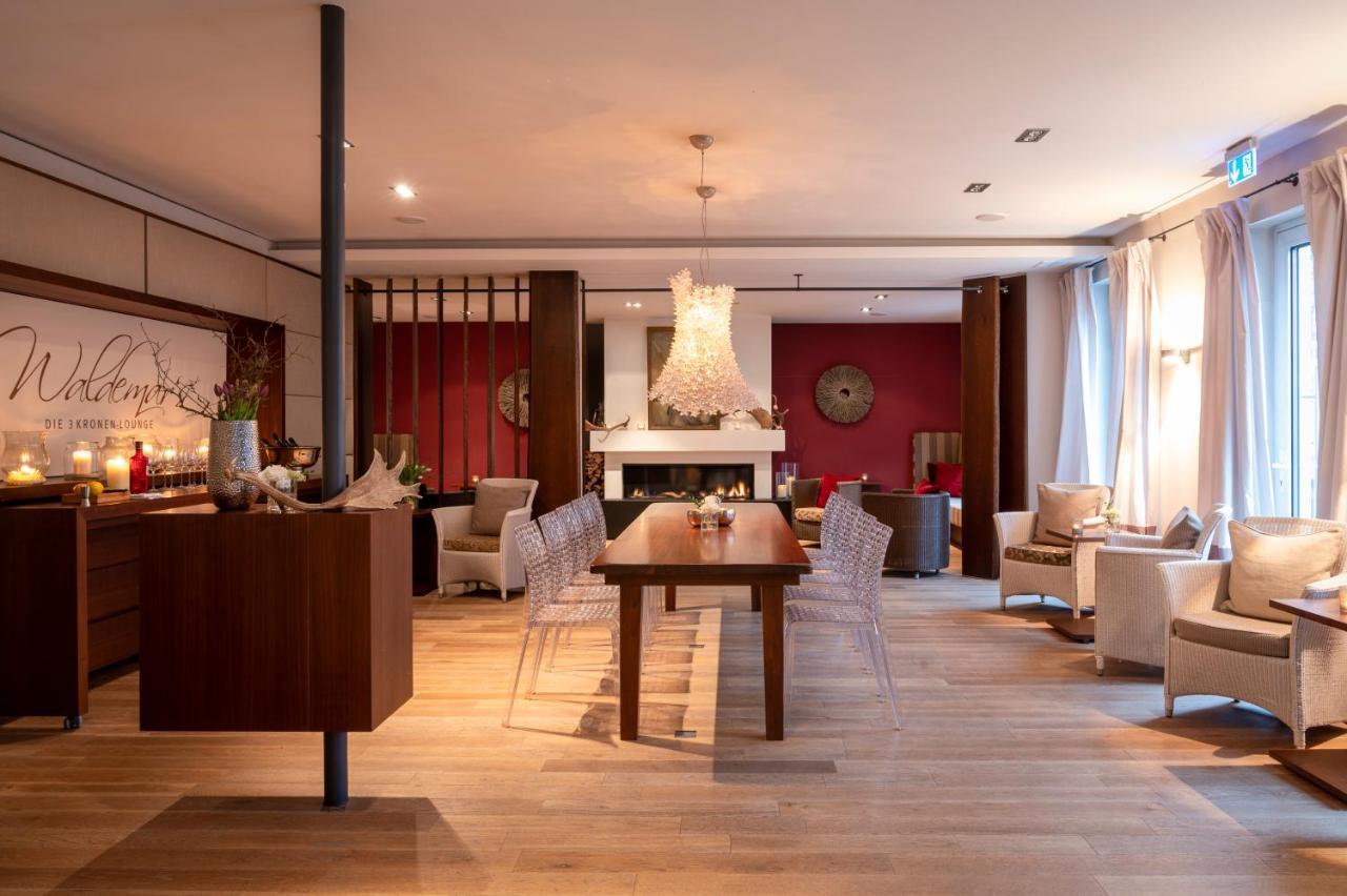 Landhotel 3Kronen Адельсдорф Экстерьер фото
