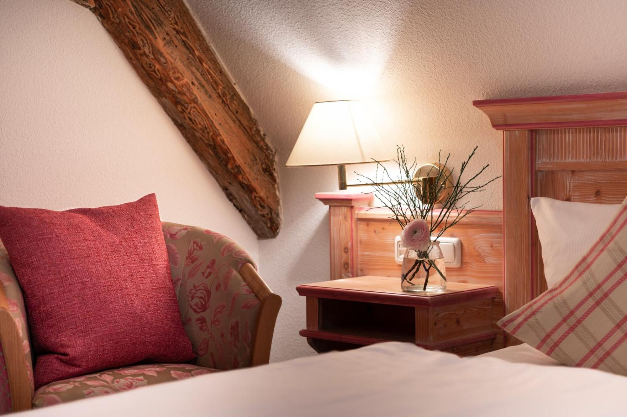Landhotel 3Kronen Адельсдорф Экстерьер фото