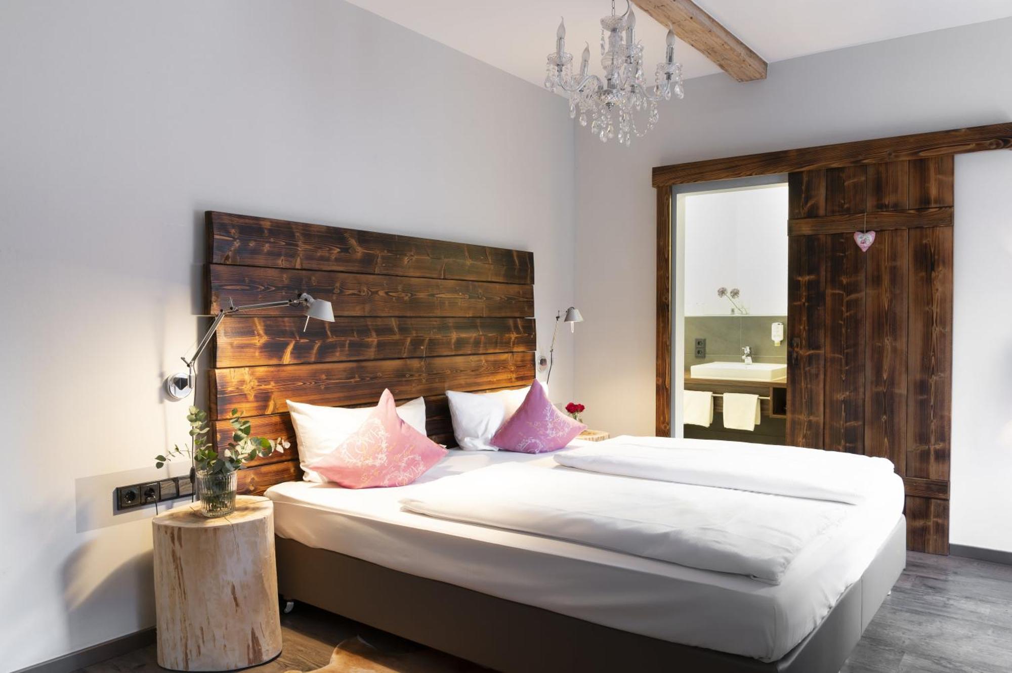 Landhotel 3Kronen Адельсдорф Экстерьер фото
