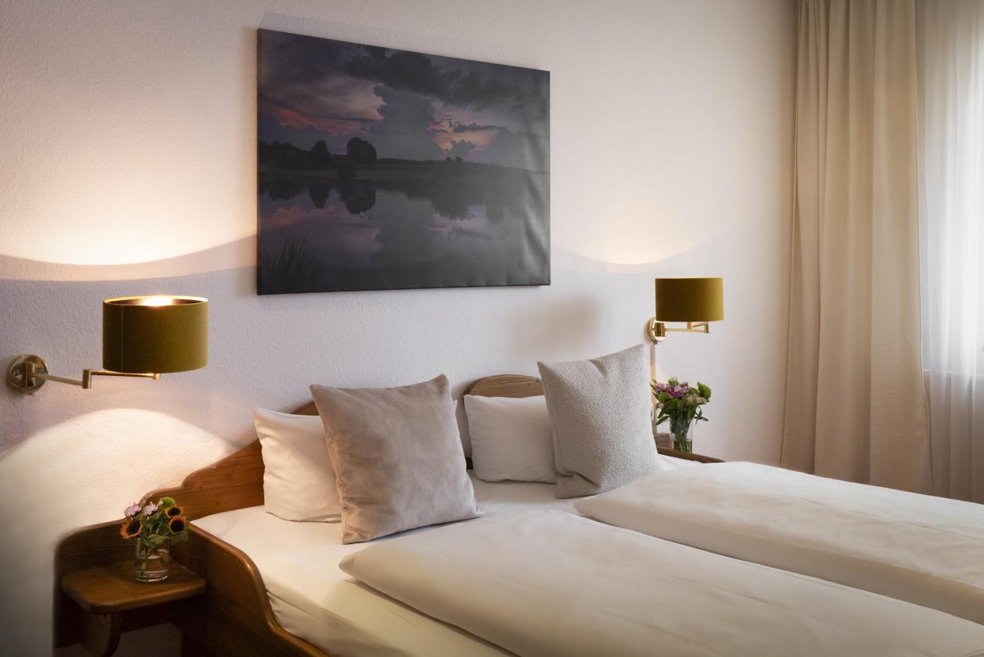 Landhotel 3Kronen Адельсдорф Экстерьер фото